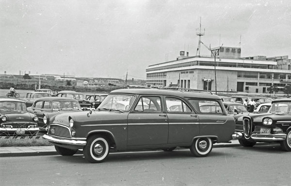 (11-3a)(034-23) 1956-62 Ford Consul ⅡEstate.jpg